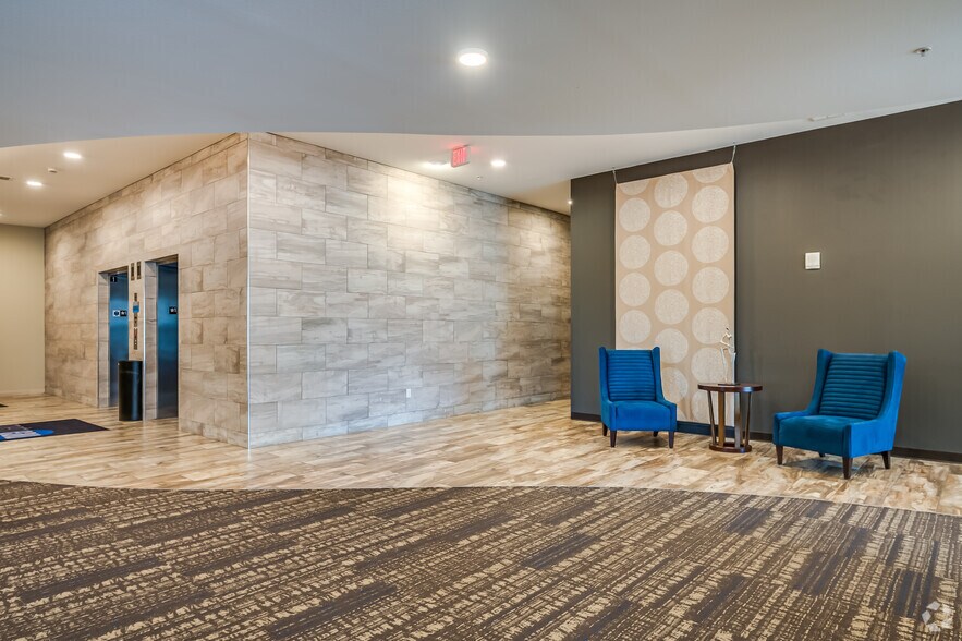 More Photos Of 115 E Walnut St, Green Bay Apartments For Lease