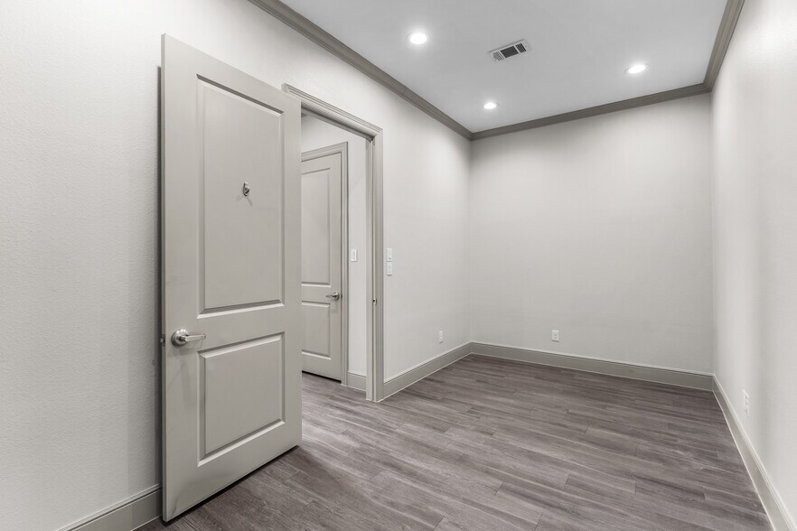 More Photos Of 17138 N Eldridge Pky, Tomball Medical For Lease