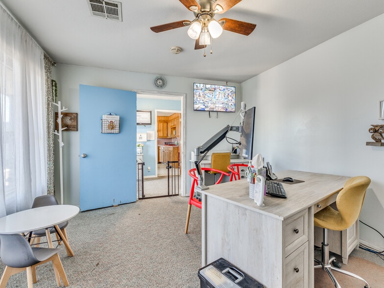 More Photos Of 305 S Chickasaw Ave, Claremore Daycare Center For Sale