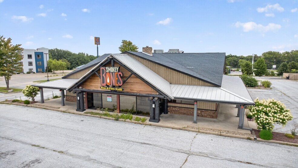 Primary Photo Of 2660 S Dirksen Pky, Springfield Restaurant For Sale