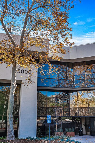 More Photos Of 5000 N Parkway Calabasas, Calabasas Unknown For Lease