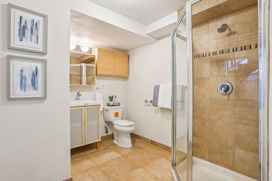 More Photos Of 5733 155th Ave NE, Redmond Apartments For Sale