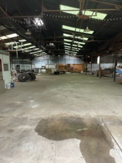 More Photos Of 109 NW 2nd St, Smithville Unknown For Lease