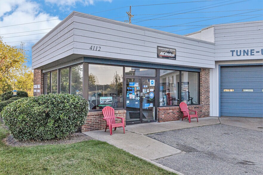 More Photos Of G4112 S Dort Hwy, Burton Auto Repair For Sale