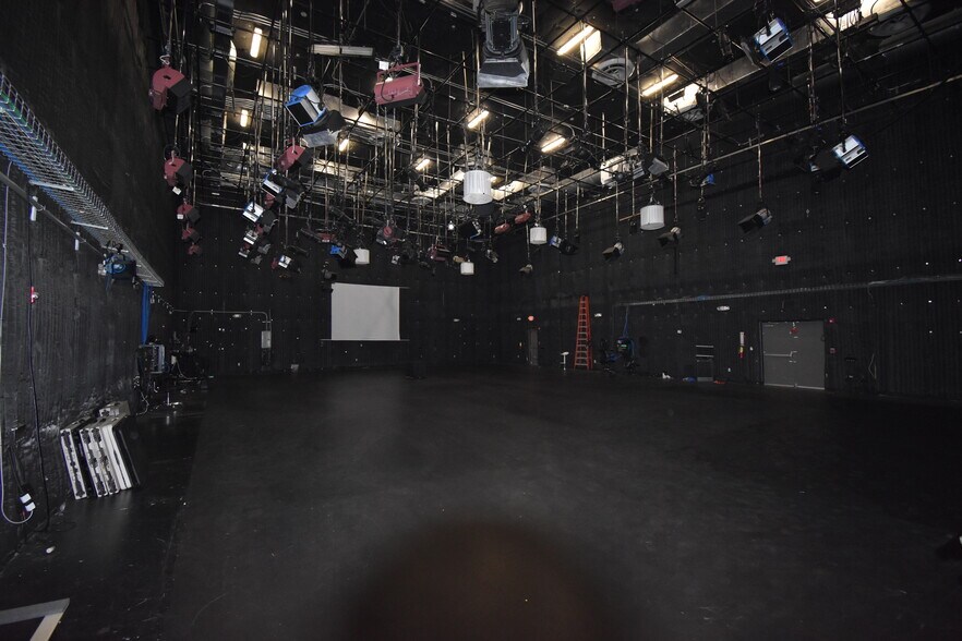 More Photos Of 7331 74th St, Miami Loft Creative Space For Sale