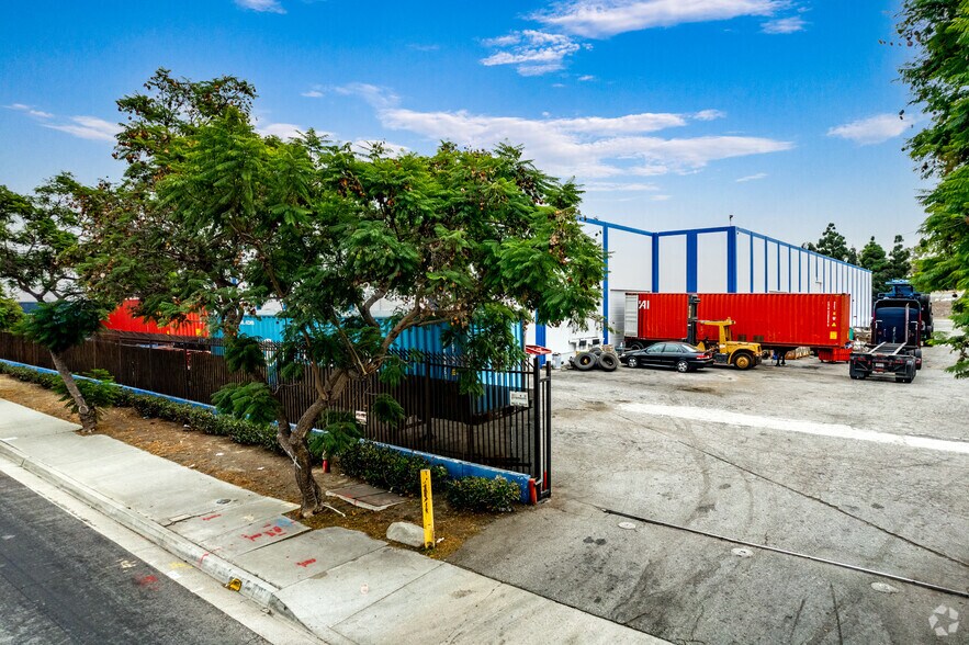 More Photos Of 965 E Artesia Blvd, Carson Warehouse For Lease