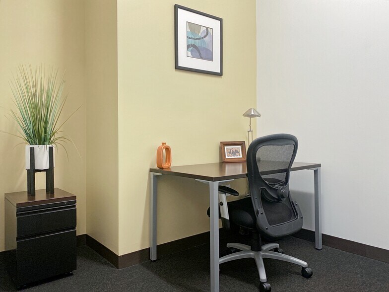 More Photos Of 7250 Redwood Blvd, Novato Coworking Space