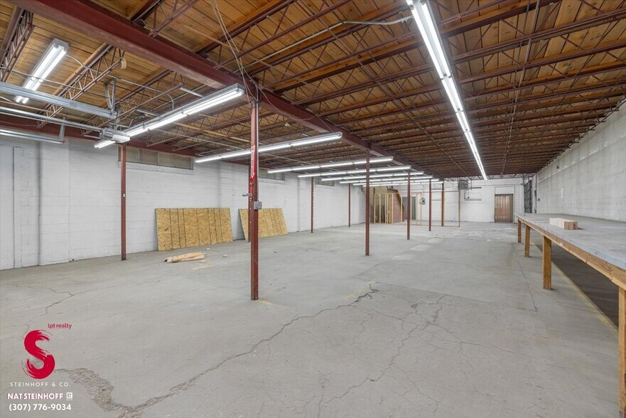 More Photos Of 4113 W Yellowstone Hwy, Casper Flex For Sale