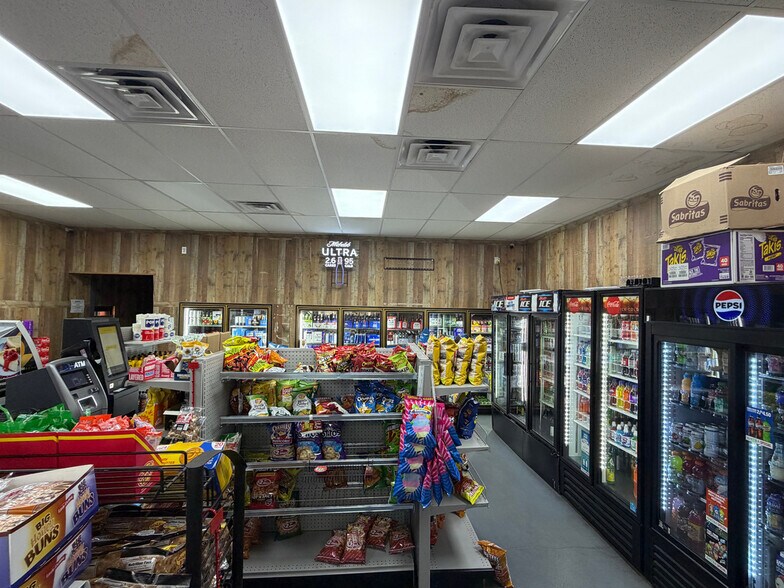 More Photos Of 1515 S Mobberly Ave, Longview Service Station For Sale