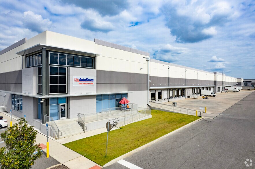 Primary Photo Of 9210 E Columbus Dr, Tampa Unknown For Lease