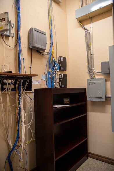 More Photos Of 908 SW 107th St, Oklahoma City Medical For Lease