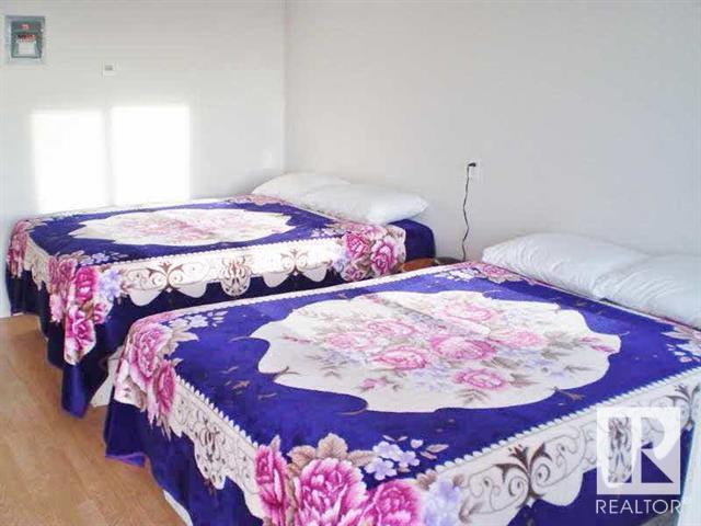 More Photos Of 5125 North Avenue ave, Swan Hills Hotel For Sale