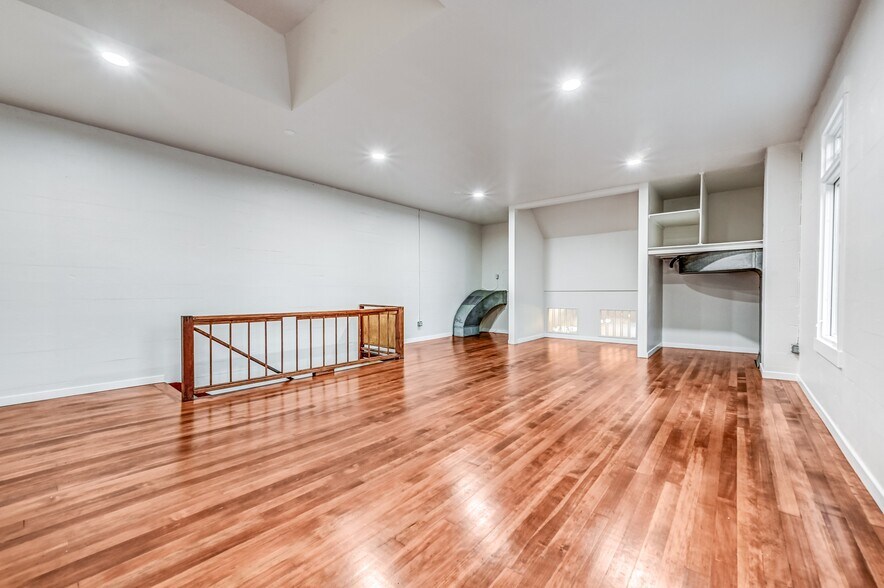 More Photos Of 1116 1st St, Snohomish Storefront For Lease