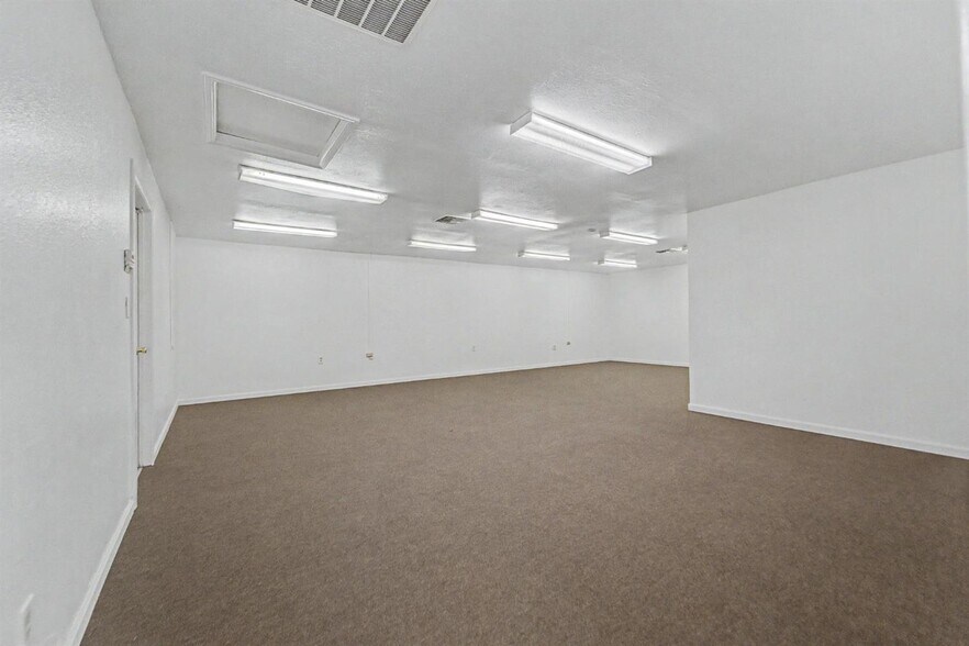 More Photos Of 1835 N Beale Rd, Marysville Office For Sale