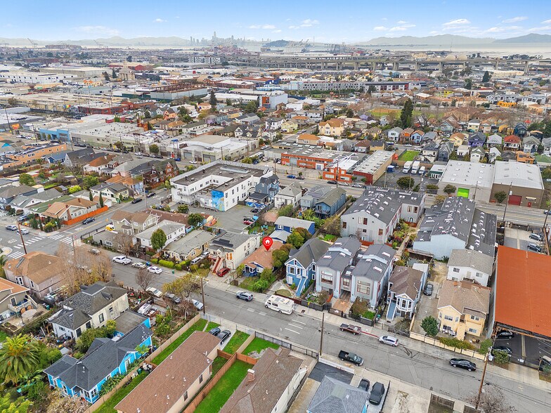 More Photos Of 3031 Chestnut St, Oakland Multifamily For Sale