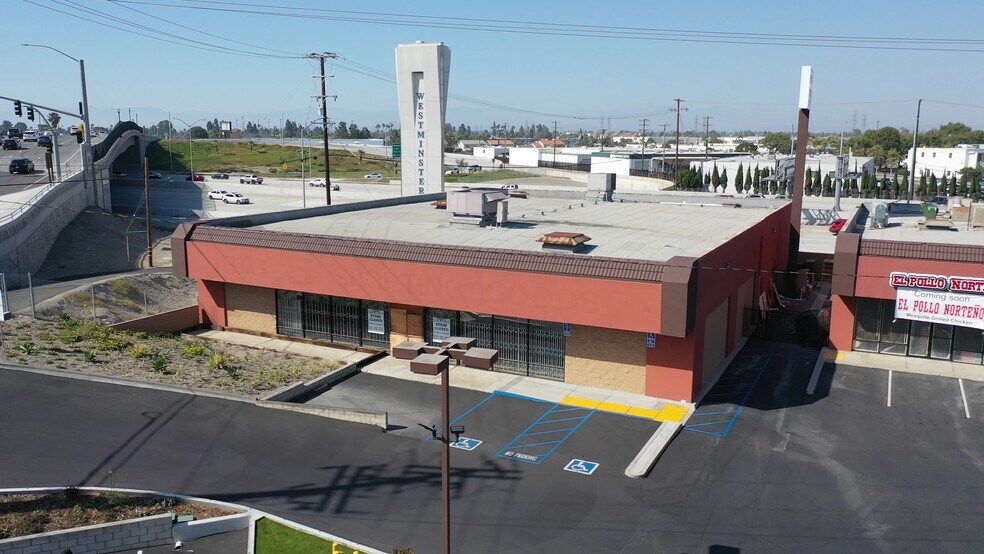 More Photos Of 14970 Goldenwest St, Westminster Freestanding For Lease