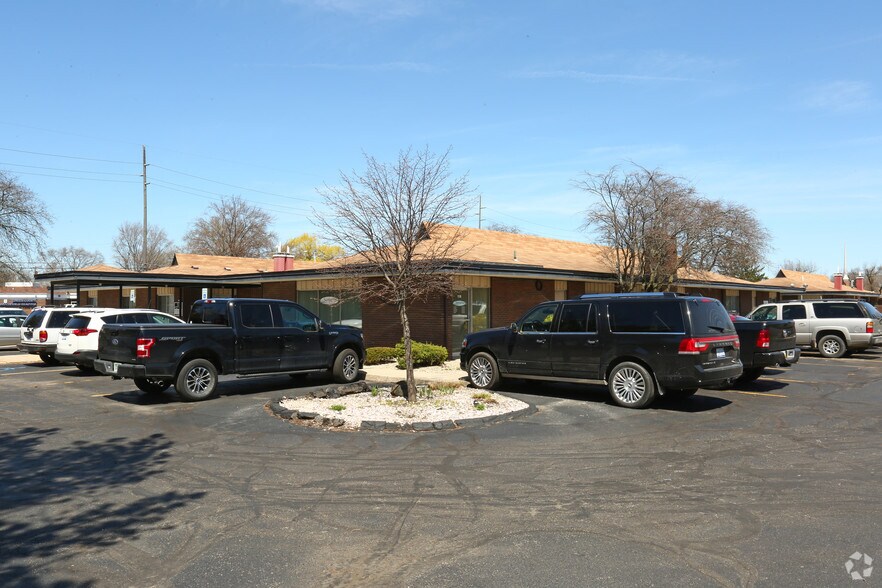 More Photos Of 118-124 Cole Rd, Monroe Medical For Sale