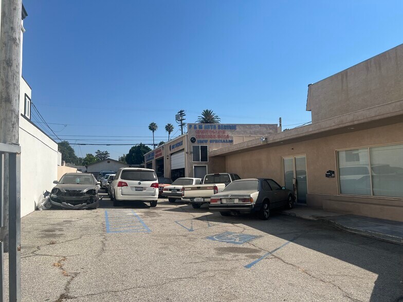 More Photos Of 17733 Chatsworth St, Granada Hills Auto Repair For Sale