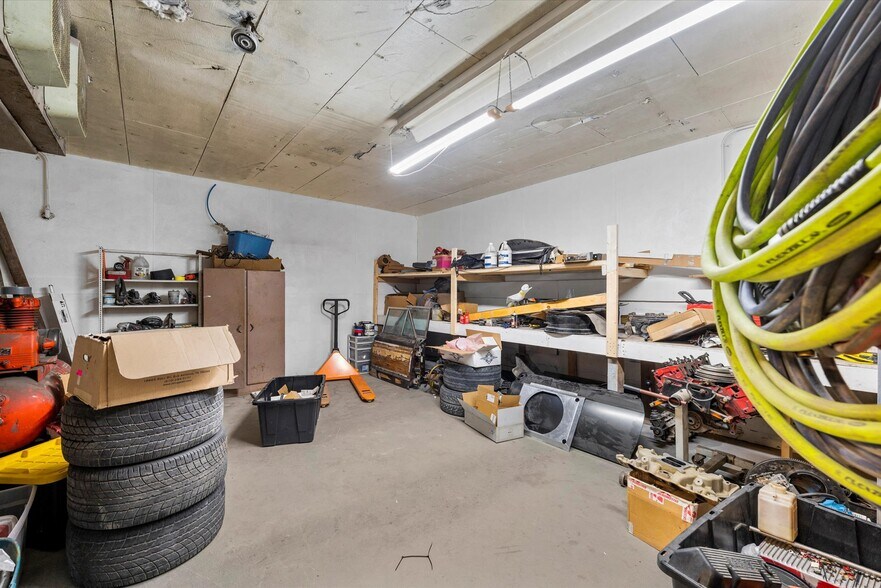 More Photos Of 1728 Sadler St, Sandusky Warehouse For Sale