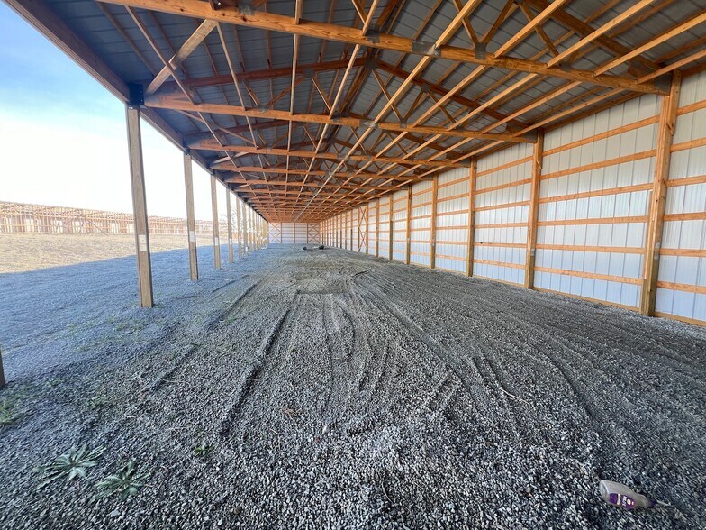 More Photos Of 1863 Bardstown Rd, Springfield Industrial For Lease