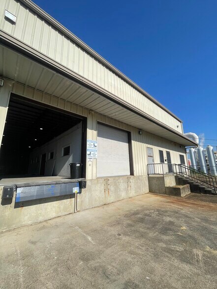 Primary Photo Of 337 Industrial Dr, Jackson Distribution For Lease