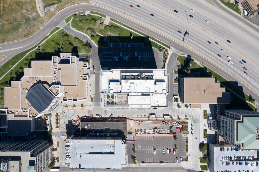 More Photos Of 2000 S Colorado Blvd, Denver Office Residential For Lease