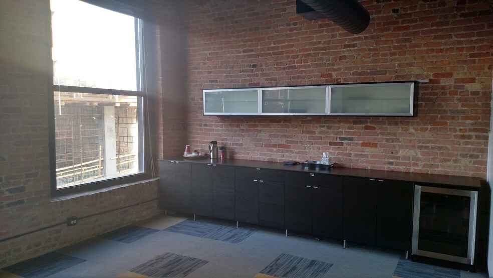 More Photos Of 216 S Jefferson St, Chicago Loft Creative Space For Sale