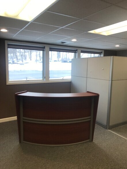More Photos Of 1157 Fairport Rd, Fairport Medical For Lease