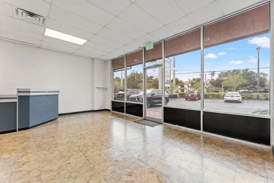 More Photos Of 179 College Dr, Orange Park Unknown For Lease