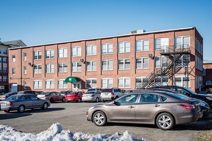 More Photos Of 446A Blake St, New Haven Office For Sale