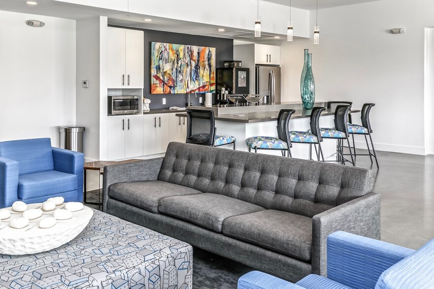 More Photos Of 1415 Cuming St NE, Omaha Apartments For Lease