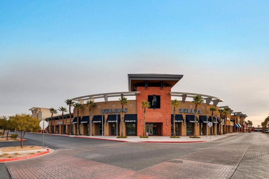 More Photos Of 820 S Rampart Blvd, Las Vegas Storefront For Lease