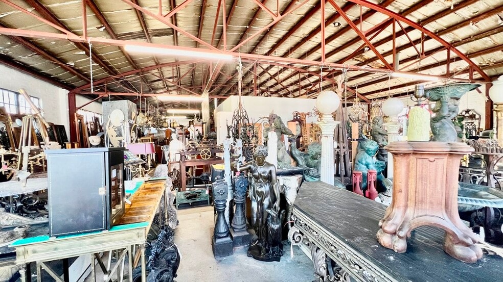More Photos Of 2834 Church St, Atlanta Flex For Sale