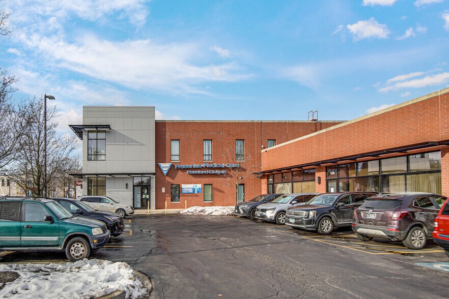 More Photos Of 134 W 111th St, Chicago Medical For Lease