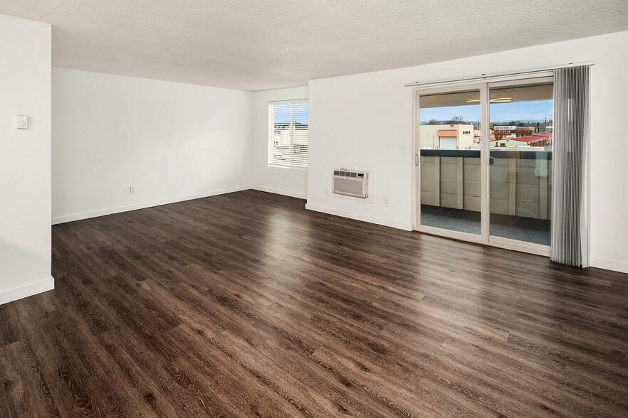 More Photos Of 465 N Arthur St, Kennewick Apartments For Sale