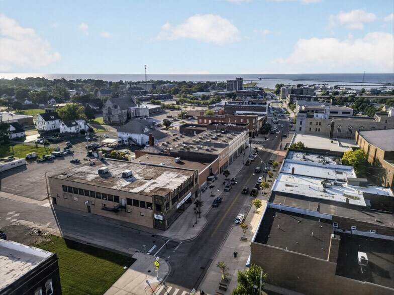More Photos Of 668 Broadway, Lorain Storefront Retail Office For Sale