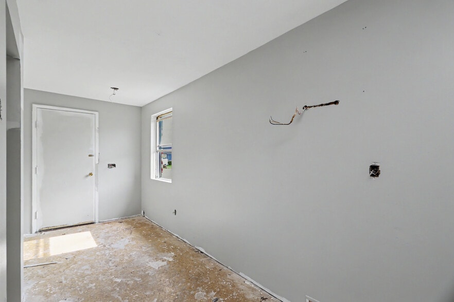 More Photos Of 318 Rae Ct, Willard Apartments For Sale