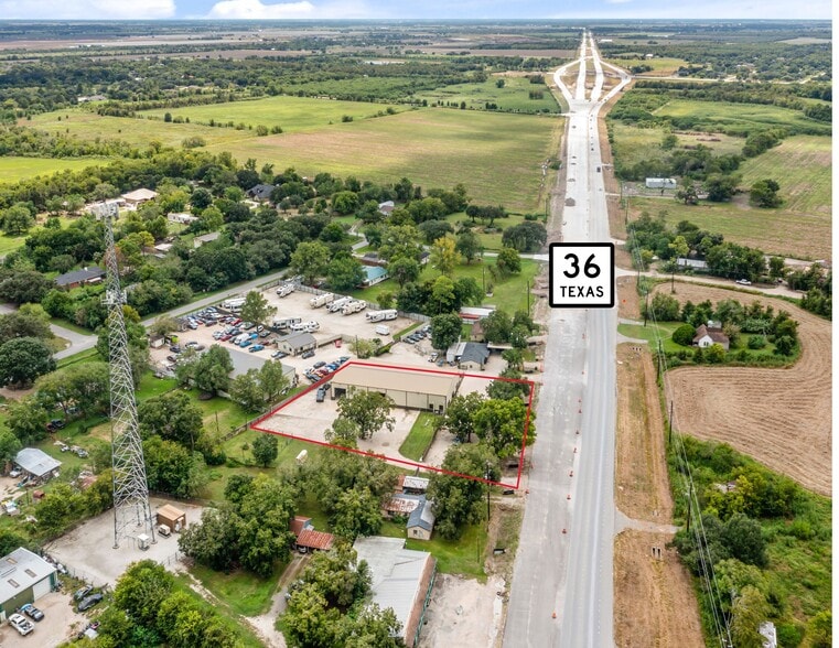 More Photos Of 6927 Highway 36 S, Rosenberg Office For Lease