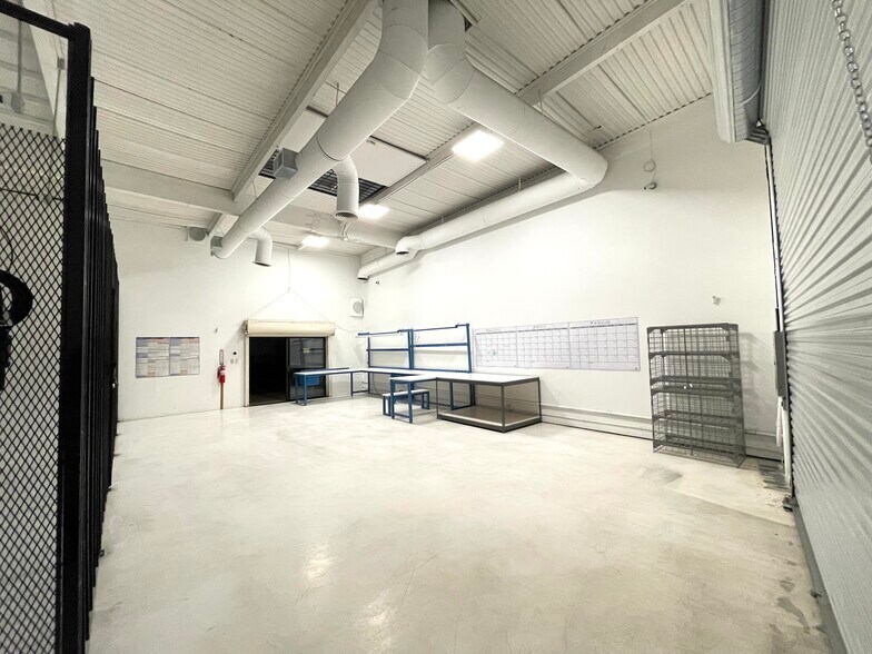 More Photos Of 1900 E Warner Ave, Santa Ana Light Manufacturing For Lease