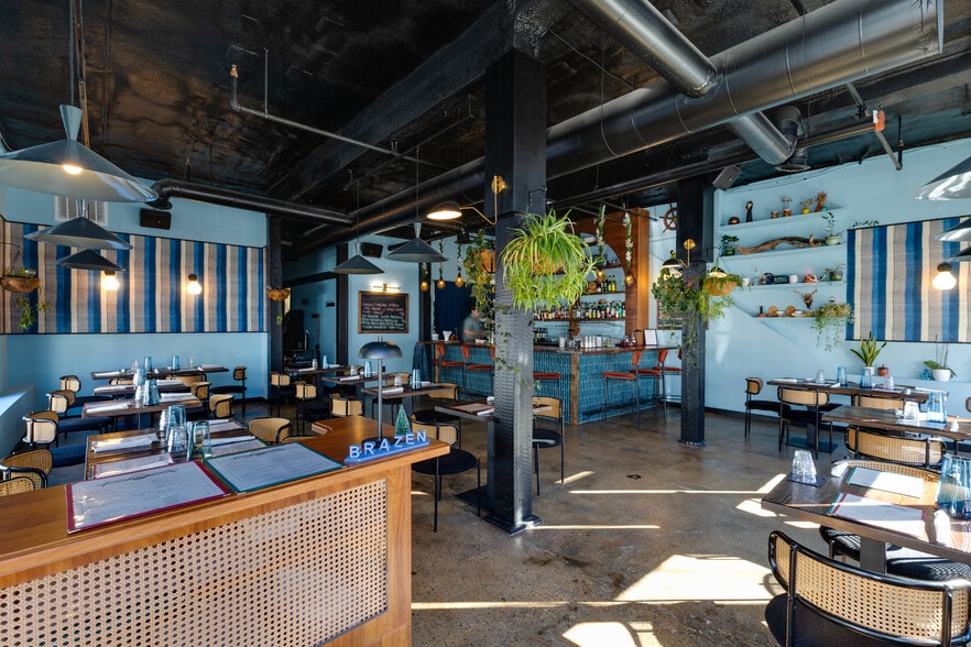 More Photos Of 2028 W Cary St, Richmond Apartments For Sale