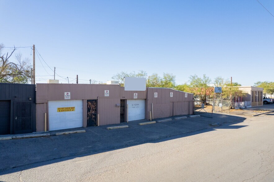 More Photos Of 3524 Durazno Ave, El Paso Warehouse For Sale