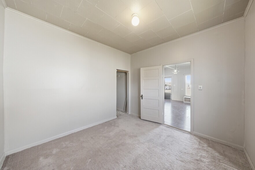 More Photos Of 210 Miles Ave, Clyde Park Specialty For Sale