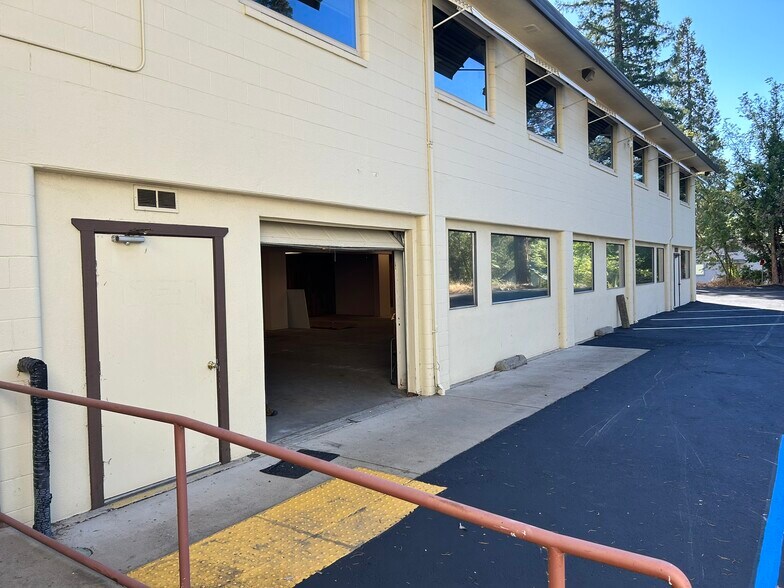 More Photos Of 2929 Grandview St, Placerville Office For Sale