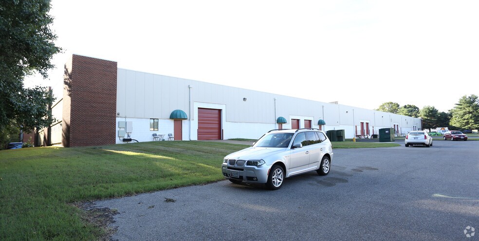 More Photos Of 16000 Trade Zone Ave, Upper Marlboro Light Manufacturing For Lease