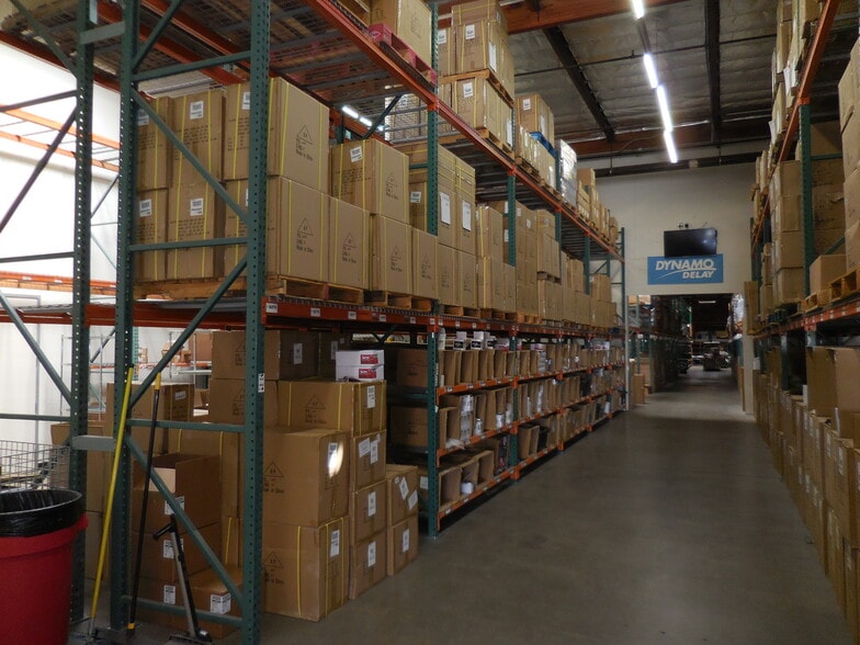 More Photos Of 1206-1210 W Jon St, Torrance Warehouse For Lease