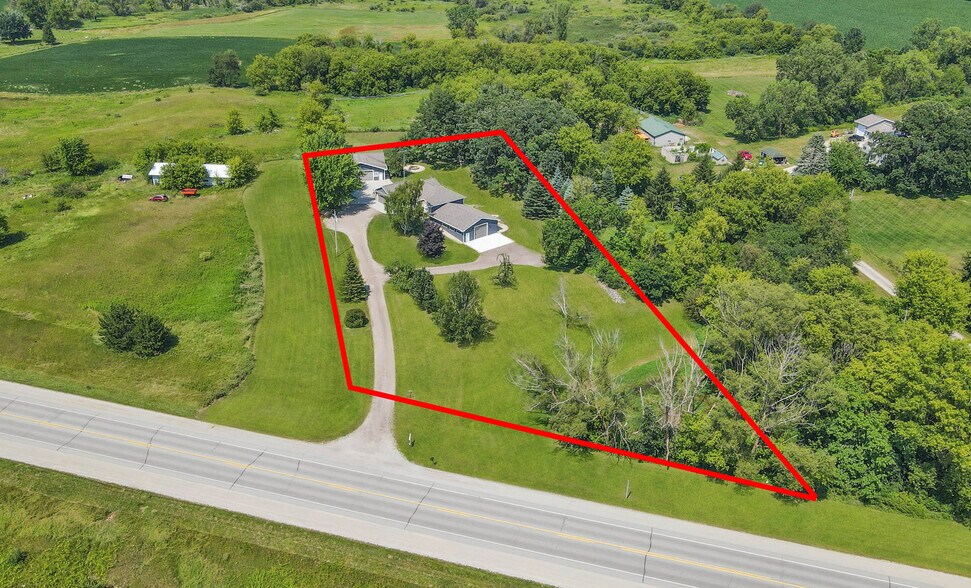 More Photos Of W12203 Highway 23, Ripon Auto Repair For Sale