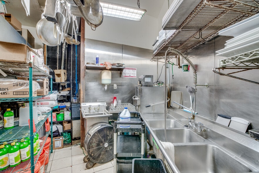 More Photos Of 1550 Indian River Dr, Sebastian Restaurant For Sale