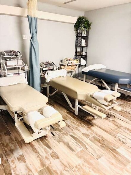 More Photos Of 9402 Mesa Dr, Houston Healthcare For Sale