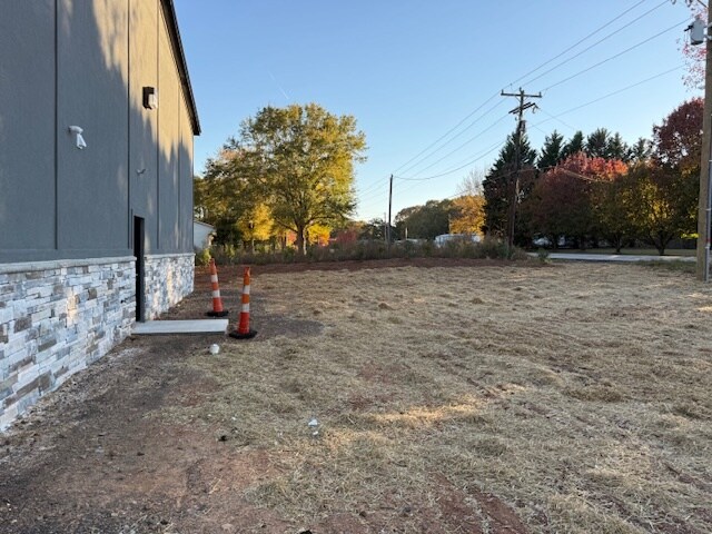 More Photos Of 8704 Valley Falls rd, Boiling Springs Flex For Lease