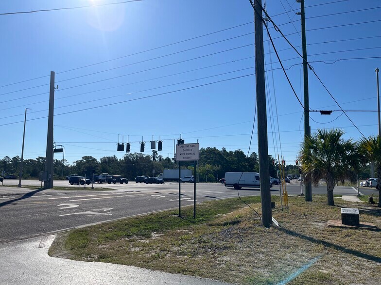 More Photos Of 16645 US Highway 19, Hudson Showroom For Sale